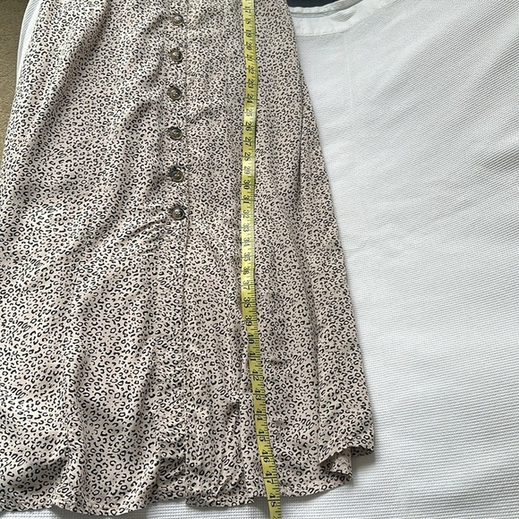Japna Leopard Print Midi Dress Sleeveless Button-Up Chic Size L 💯 Rayon - Picture 8 of 8
